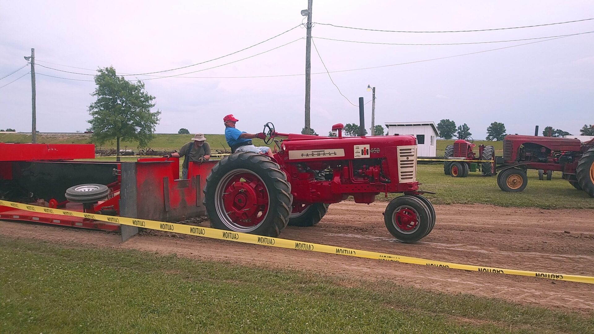 Antique Tractor Show/Pulls and Flea Market June 10 & 11, 2023